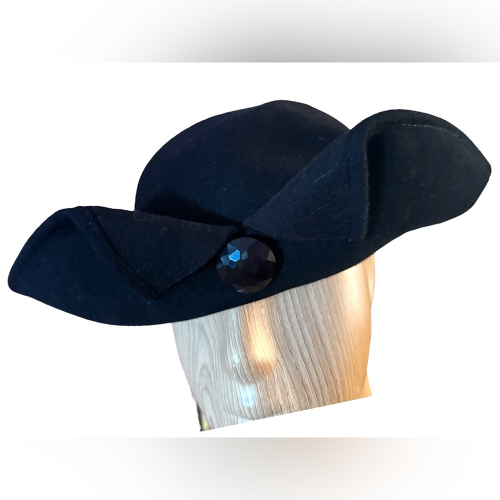 Elegant Vintage 1960s Georgette Black felt fancy Women's Hat